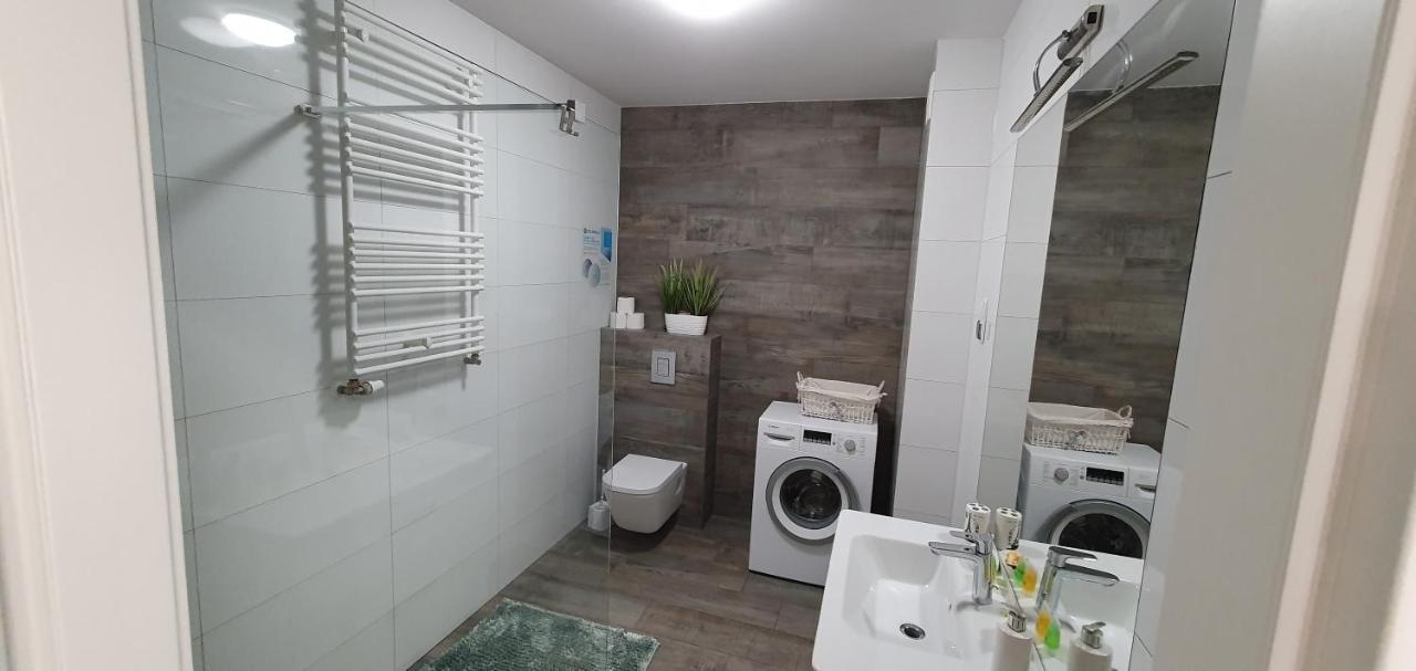 Apartament Z Basenem Laura Polanki Park Apartment โควอบเซก ภายนอก รูปภาพ