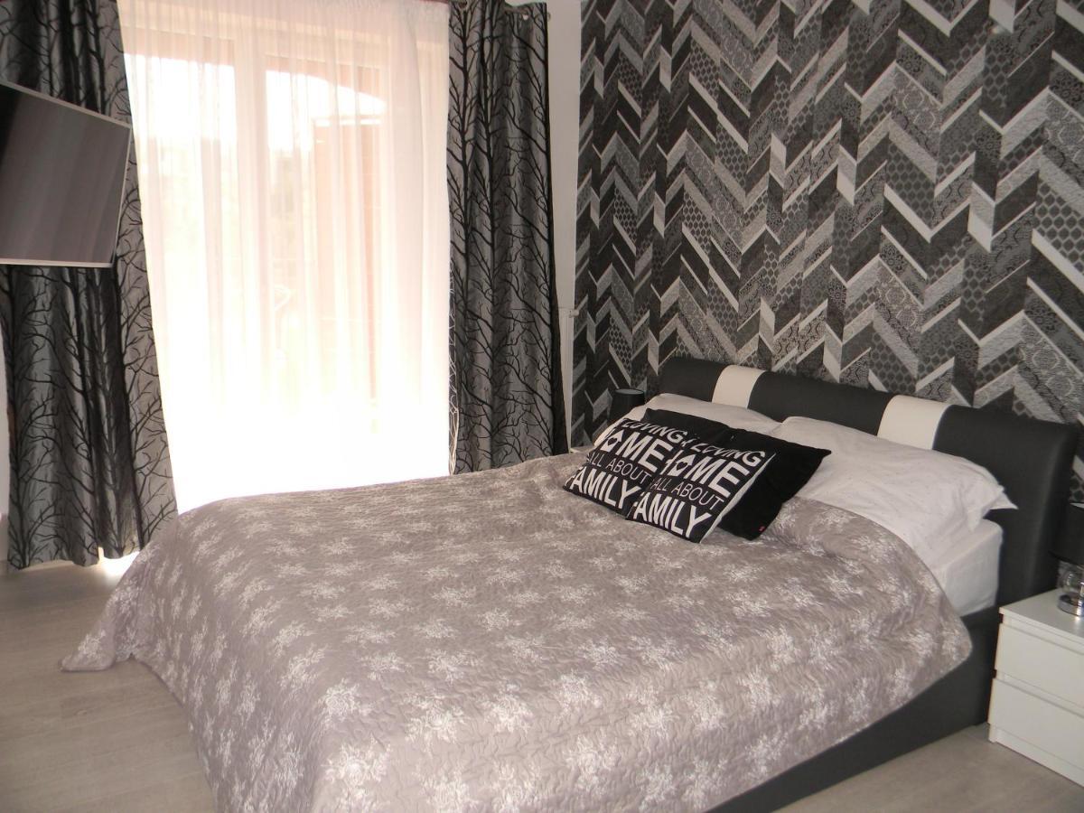 Apartament Z Basenem Laura Polanki Park Apartment โควอบเซก ภายนอก รูปภาพ