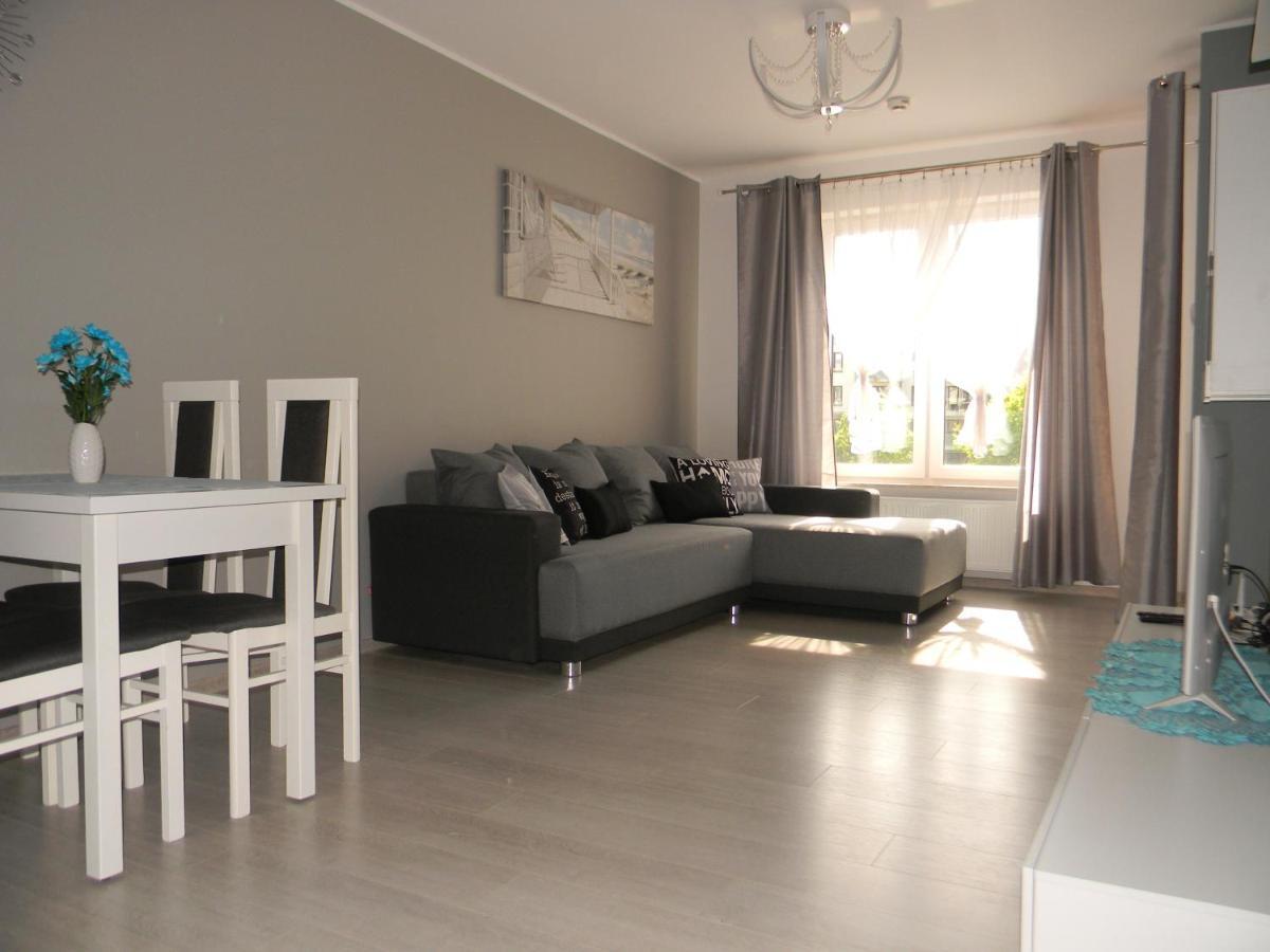Apartament Z Basenem Laura Polanki Park Apartment โควอบเซก ภายนอก รูปภาพ